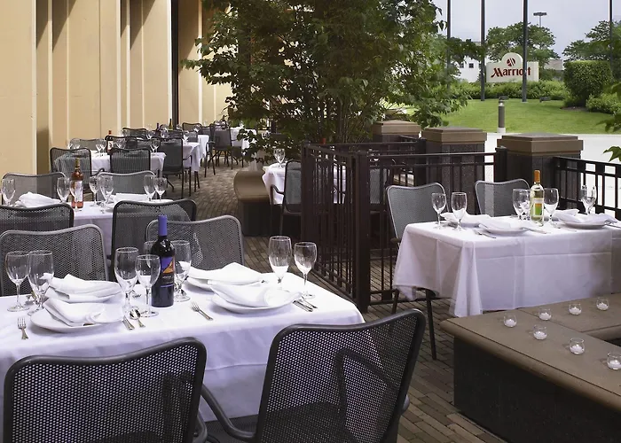 Chicago Marriott Hotel 3*